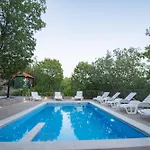Madunic With Private Swimming Pool Villa *