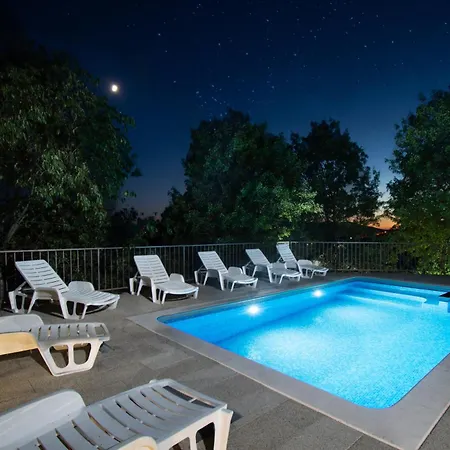 Villa Madunic With Private Swimming Pool Cista Provo