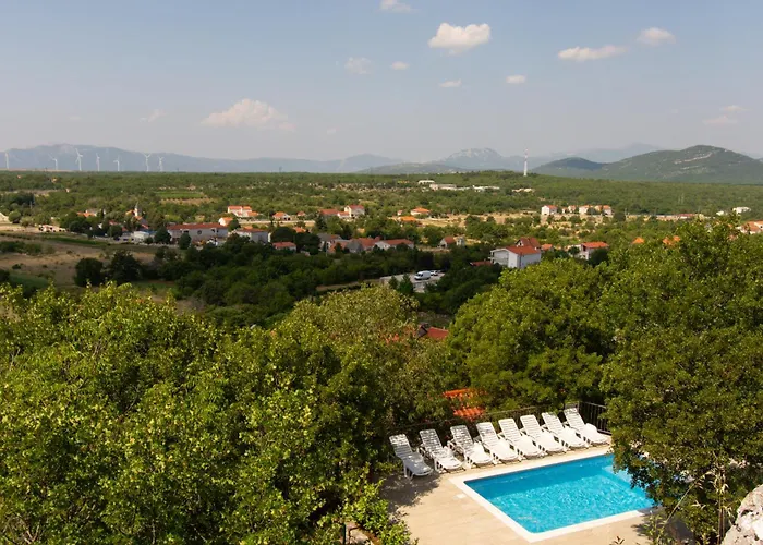 Βίλα Madunic With Private Swimming Pool